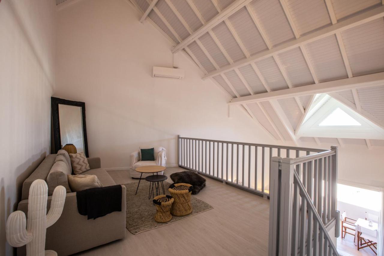 Stunning New Apartment With View Of Orient Bay Quarter of Orleans 외부 사진